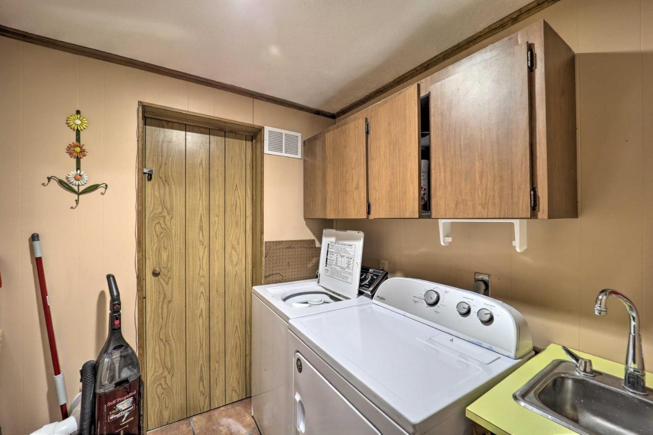 Beech Mountain Cabin Retreat With Hot Tub And Views! エクステリア 写真