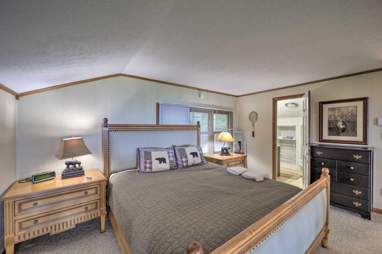 Beech Mountain Cabin Retreat With Hot Tub And Views! エクステリア 写真