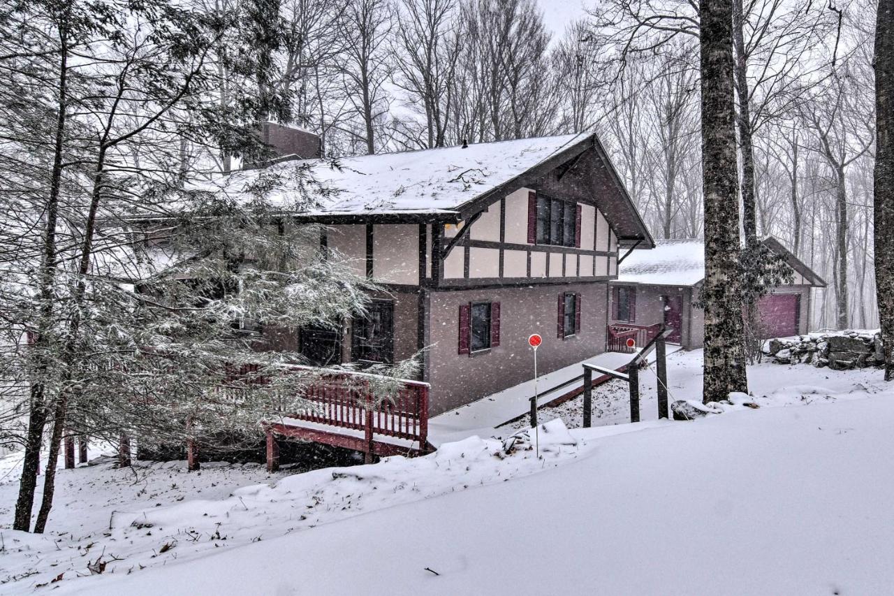 Beech Mountain Cabin Retreat With Hot Tub And Views! エクステリア 写真